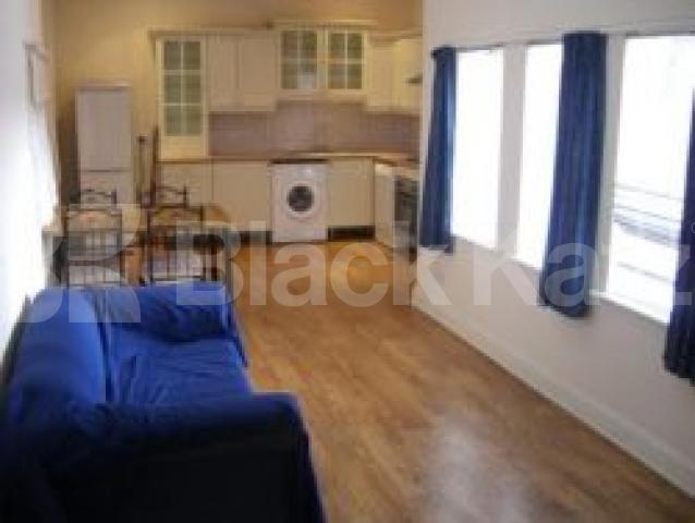 			1 Bedroom, 1 bath, 1 reception Flat			 Chancellors Lofts, CROUCH END N8